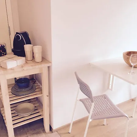 Knudsen Apartment *